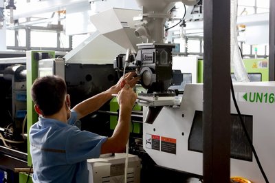 小熊電器 數(shù)字化引擎驅(qū)動智能制造，樹立小家電行業(yè)新標(biāo)桿