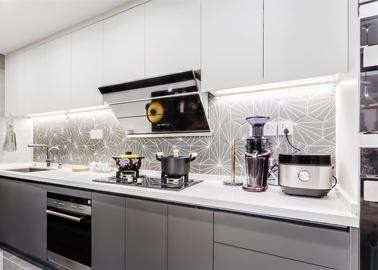 美大家電衛(wèi)浴 深耕家用電器研發(fā)，引領(lǐng)智慧生活新風(fēng)尚